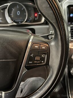 Volvo XC60 D4 AWD R-design pětiválec - 18