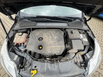 Ford Focus 1,6 TDCI 85 KW STK TAŽNÉ - 18