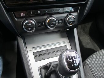 Škoda Octavia 1.4TSi 110kW AMB NAVI VÝHŘEV 2016 - 18