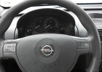 Opel Combo 1,4 66 kW Serviska benzín - 18