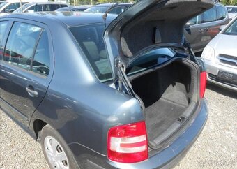 Škoda Fabia 1,2 47 kW CZ Historie benzín - 18