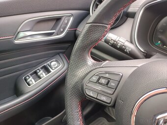 MG EHS PHEV Luxury 1.5 190kW AUT. Panorama Kamera 360° Navi - 18
