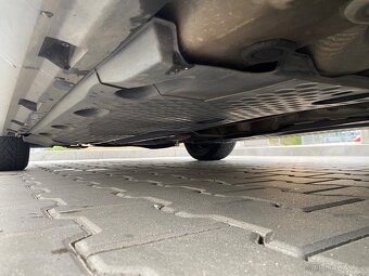 Volkswagen Passat B6 1.6 75 kW – po GO motoru, bez koroze - 18