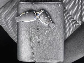 Mercedes-Benz Třídy C200, 2.2 CDi ,Xenon,navi - 18