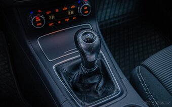 Mercedes-Benz B trieda 180 d - 18