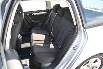 Volkswagen Passat 2.0TDI 103KW DSG Comfort. 8/12 - 18