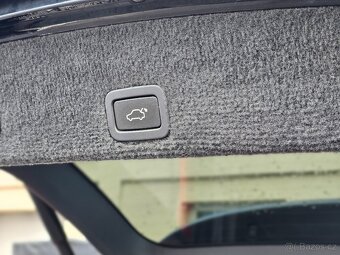 Volvo XC60 D5 158 kW AWD Summum XENON TAŽNÉ WEBASTO KEYLESS - 18