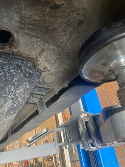 Honda CR-V 2.0 VTEC 4x4 2010, automat - 18