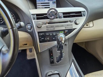 Lexus RX350 3.5 benzín - 18