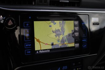 Toyota Corolla sedan 1.6 Ececutive - 18