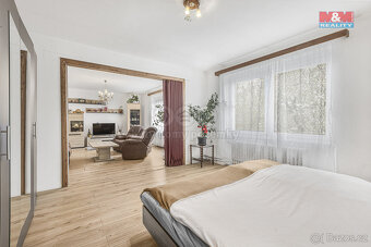 Prodej rodinného domu, 240 m², Velim, ul. Karlova - 18