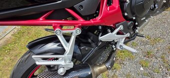 Honda CB 750 Hornet Rok 2023 najeto pouze 8900km - 18
