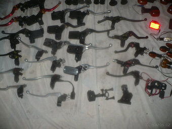 suzuki Gsx 600/750 f r. 95/00 -díly - 18