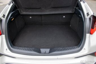 Toyota C-HR 2.0 Hybrid Dynamic Force Selection E-CVT - 18