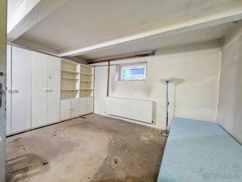 prosluněný zděný dům 4+1 s garáží a zahradou 600m2 - 18