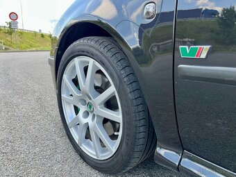 Škoda Octavia RS 1.8T 132kW ČR Výhřev ŠÍBR Senzory DX Xenon - 18