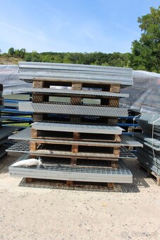 Vyprodej ozinkovane pochozi rosty a schodnice - 18