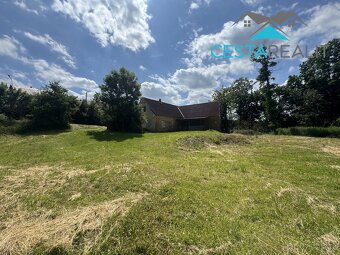 Prodej domu se zahradou 4536 m2 - Petrohrad, ev.č. 01048 - 18