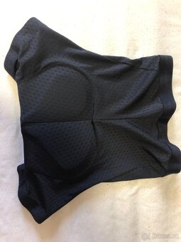Cyklodres Rockrider top stav velikost 152/164/S - 18