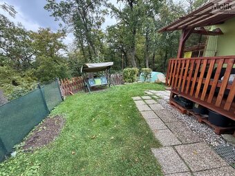 Chata s bazénem, obec Křesín, kat. území Levousy - 18