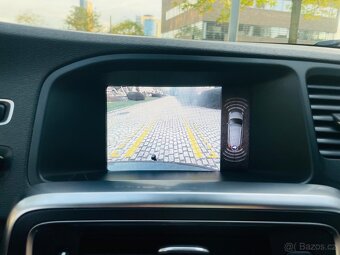 Volvo V60 2.4D5 5-VÁLEC MANUÁL VÝHŘEV KAMERA TAŽNÉ SERVISKA - 18