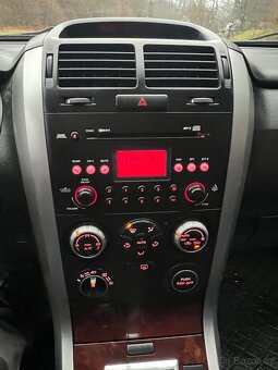 SUZUKI GRAND VITARA 4x4 DDiS - 18