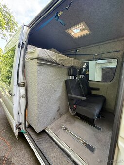 Mercedes Sprinter 211 cdi W906 L2H2 - 18