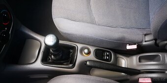 Peugeot 206 1,1i - 44kw. COLORL - STK do 5/2027 - 60 700km - 18