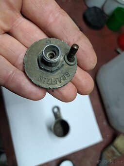 PLOVAKOVA KOMORA  ČZ 175 SPECIAL Ke 22/64 - 18