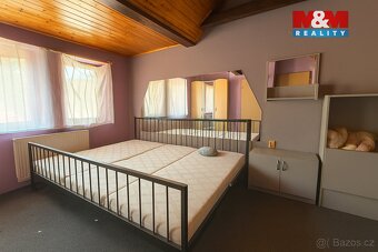 Prodej rodinného domu v Českých Velenicích, ul. Komenského - 18
