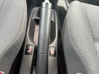 Suzuki Splash 1,2 VVT  GLX PO VELKÉM SERVISU (2011) - 18