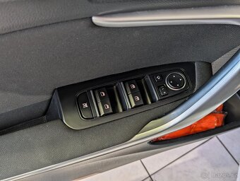 Kia Cee´d SW 1.6CRDi 100kW KAMERA, LANE, ČR - 18