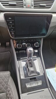 ŠKODA SUPERB 3 2.0 TDI 110KW.DSG.STYLE.BI-XENONY.VELKÁ NAVI - 18