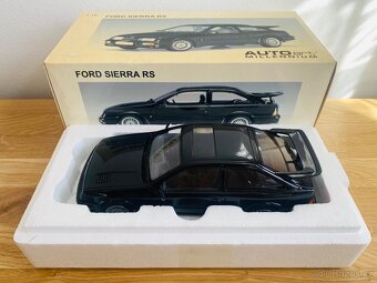 Ford Sierra RS Cosworth 1:18 AUTOart Millennium - 18