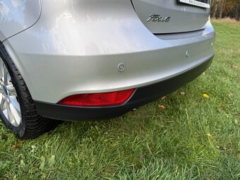 2017 Ford Focus TITANIUM po rozvodech - 18