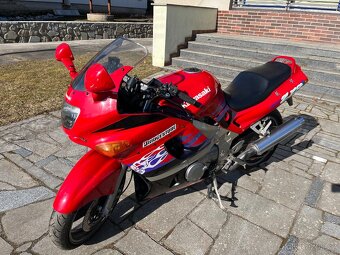 Kawasaki ZZR 600 - 18