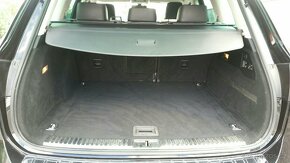 VW Touareg 3.0TDI 193 kW 4x4 Bi-Xenon, vzduch, rok 2016 - 18