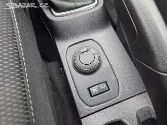 Duster 1.6i/84kW 4x4, 1.maj. ČR, serviska, tempomat - 18
