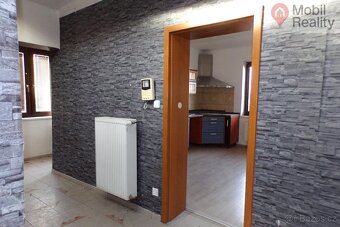 Dvoupodlažní rodinný dům s pozemkem po částačné rekonstrukci - 18