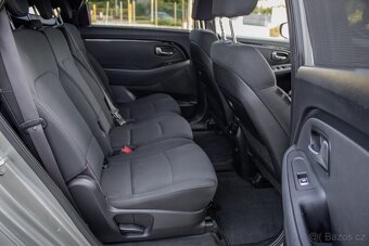 Kia Carens 1.7 CRDi 141k Gold A7 - 18