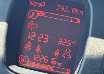 Fiat Panda 1,2 KLIMA,SERVISKA,VÝHŘEV SKLA benzín manuál - 18