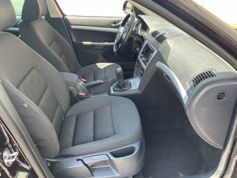 Škoda Octavia 2 kombi 2.0 TDI 103 kW Family - 18