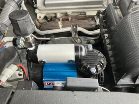 Toyota Hilux 4.0 V6 - 18