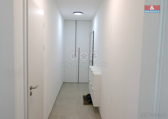 Pronájem bytu 2+kk, 52 m², Praha, ul. Milánská - 18