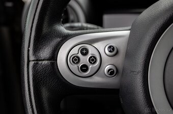 Mini Cooper 1.6 - 18