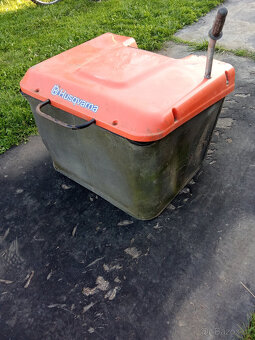 Koš na zahradní traktor - 18