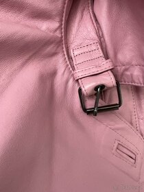 Lynne - dámský kožený pastelově růžový kabát – M - 18