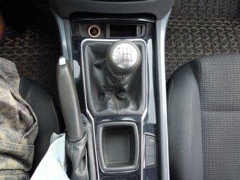 Peugeot 508 2.0HDi 103kw(140hp) r.v.5/2011 - 18