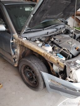 Prodám na dodělání nebo na díly plně funkční škoda octavia 1 - 18