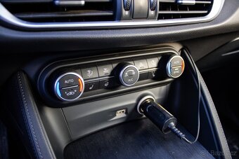 Alfa Romeo Stelvio /AJ NA SPLATKY/ - 18